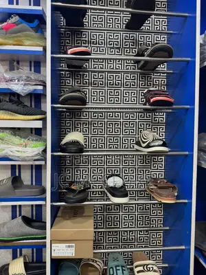 Design Shelves