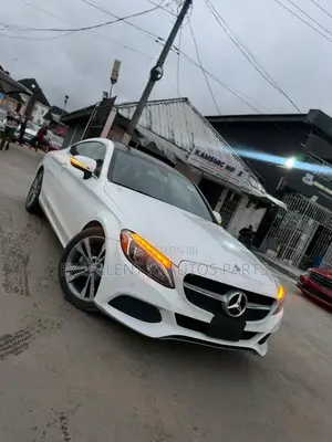 Mercedes-Benz C300 2016 White