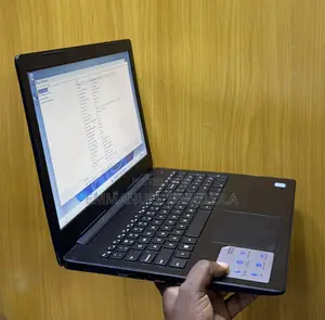 Laptop Dell Inspiron 15 7570 16GB Intel Core i3 SSD 128GB