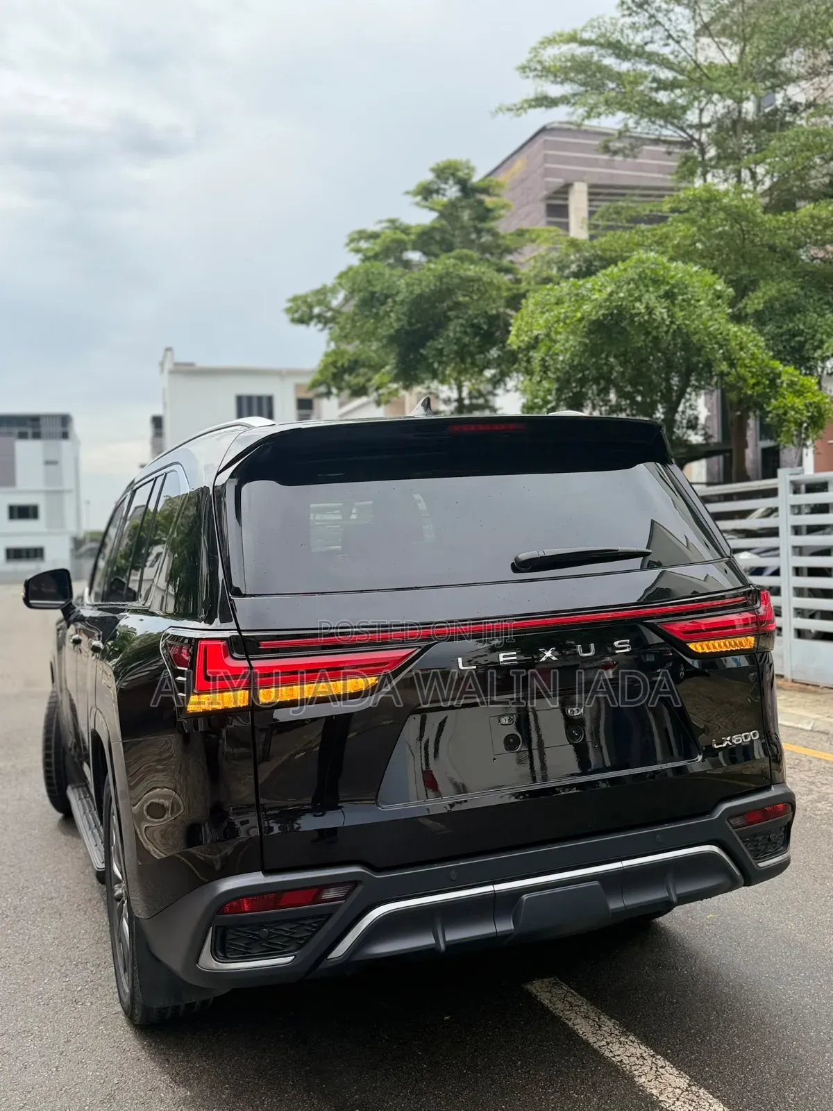 Lexus LX 2023 Black