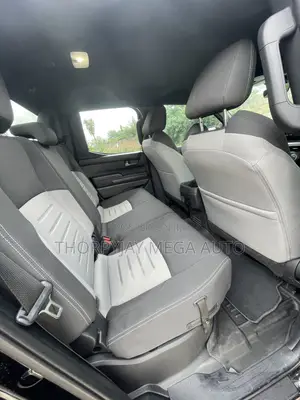 Toyota Tacoma TRD Sport Double Cab 6.1 ft. SB 2025 Black
