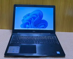 Laptop Dell Inspiron 15 7570 16GB Intel Core i3 SSD 128GB