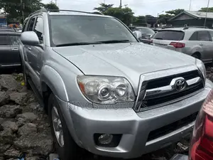 Toyota 4-Runner Limited 2008 Silver