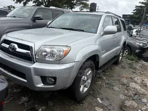 Toyota 4-Runner Limited 2008 Silver