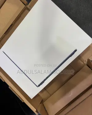 New Laptop Apple MacBook Air 2026 M5 16GB Apple M4 SSD 512GB