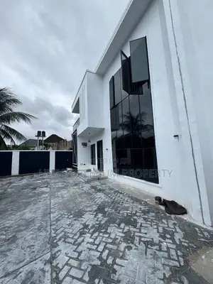 4bdrm Duplex in Gra Phase Ii for sale