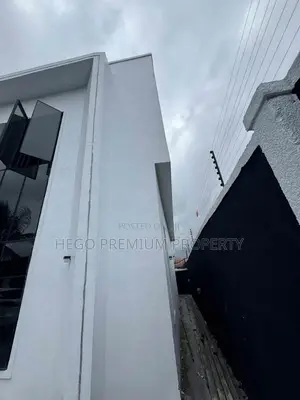 4bdrm Duplex in Gra Phase Ii for sale