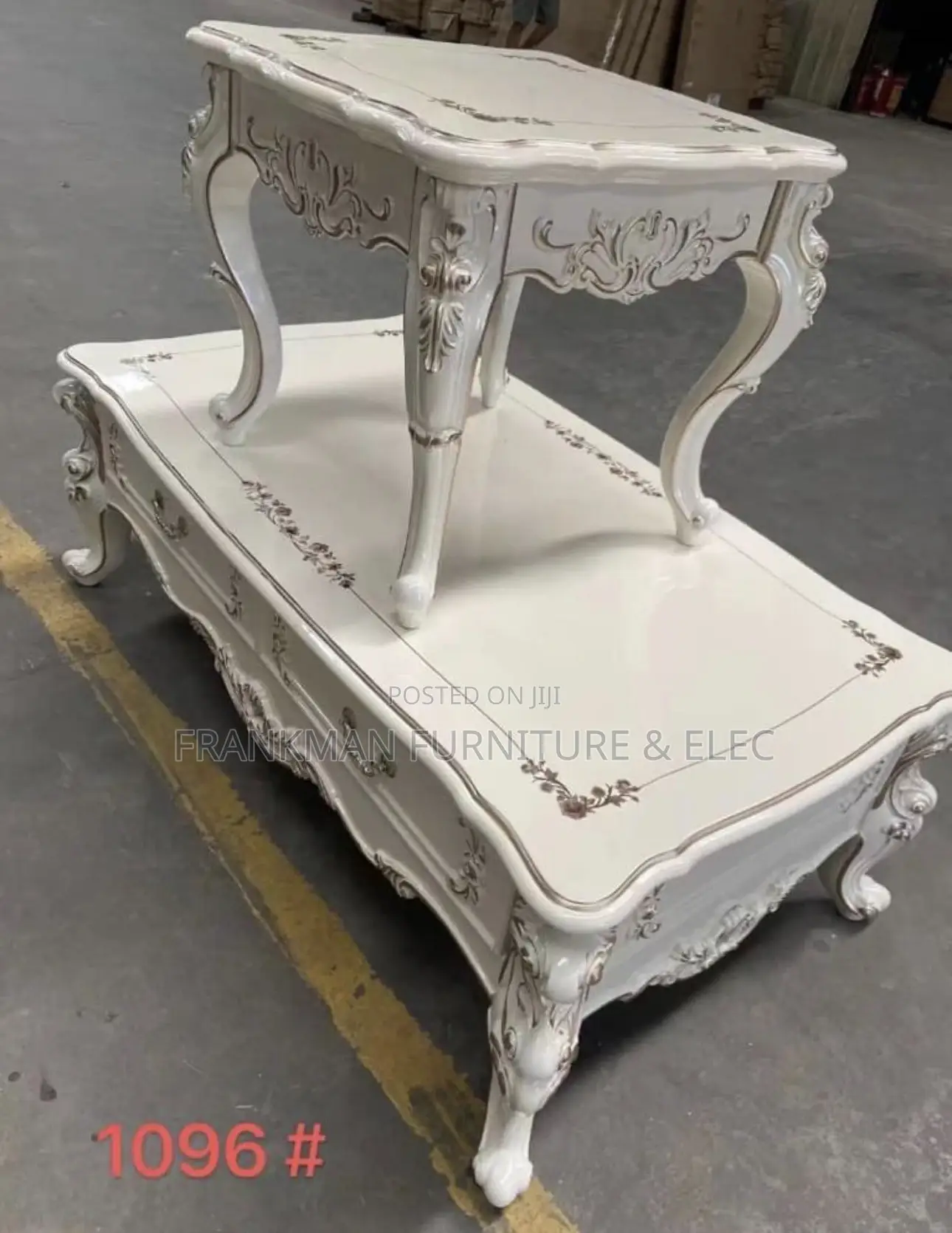 Center Table 2-Stools