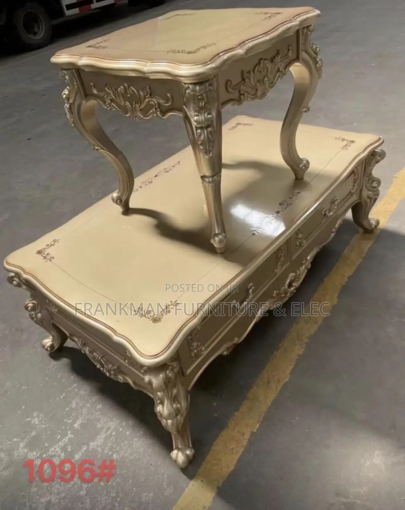 Center Table 2-Stools