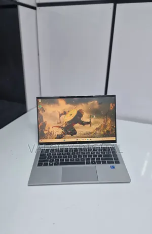 Laptop HP EliteBook 1040 G8 32GB Intel Core i7 SSD 512GB