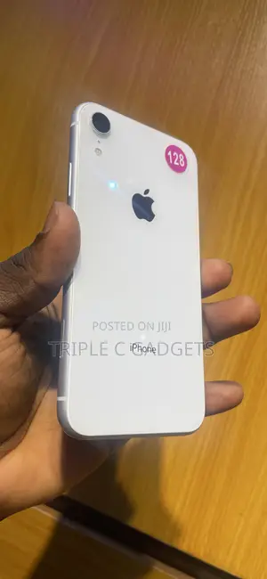 Apple iPhone XR 128 GB White