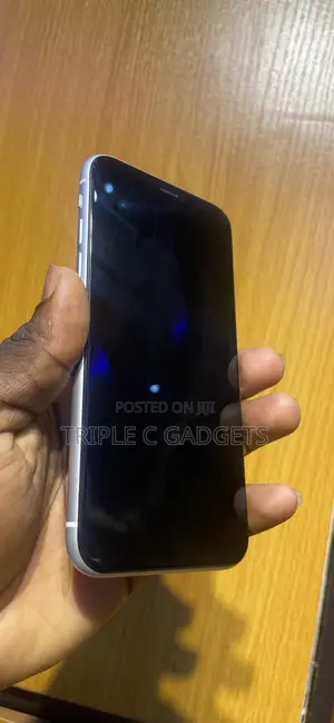 Apple iPhone XR 128 GB White