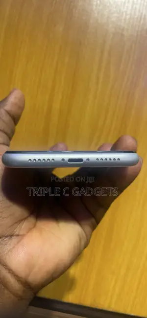 Apple iPhone XR 128 GB White