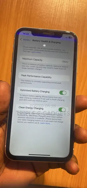Apple iPhone XR 128 GB White