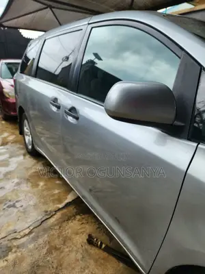 Toyota Sienna 2017 Gray