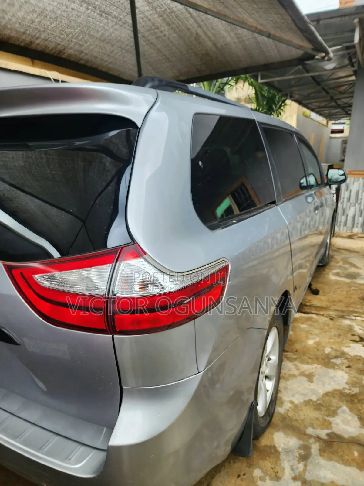 Toyota Sienna 2017 Gray