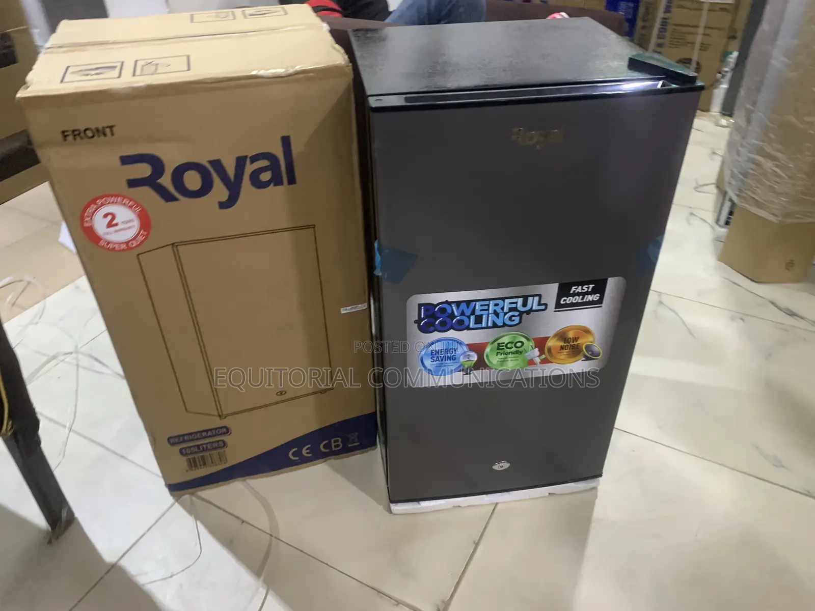 Royal RREF105BF Space-Saving 105L Refrigerator