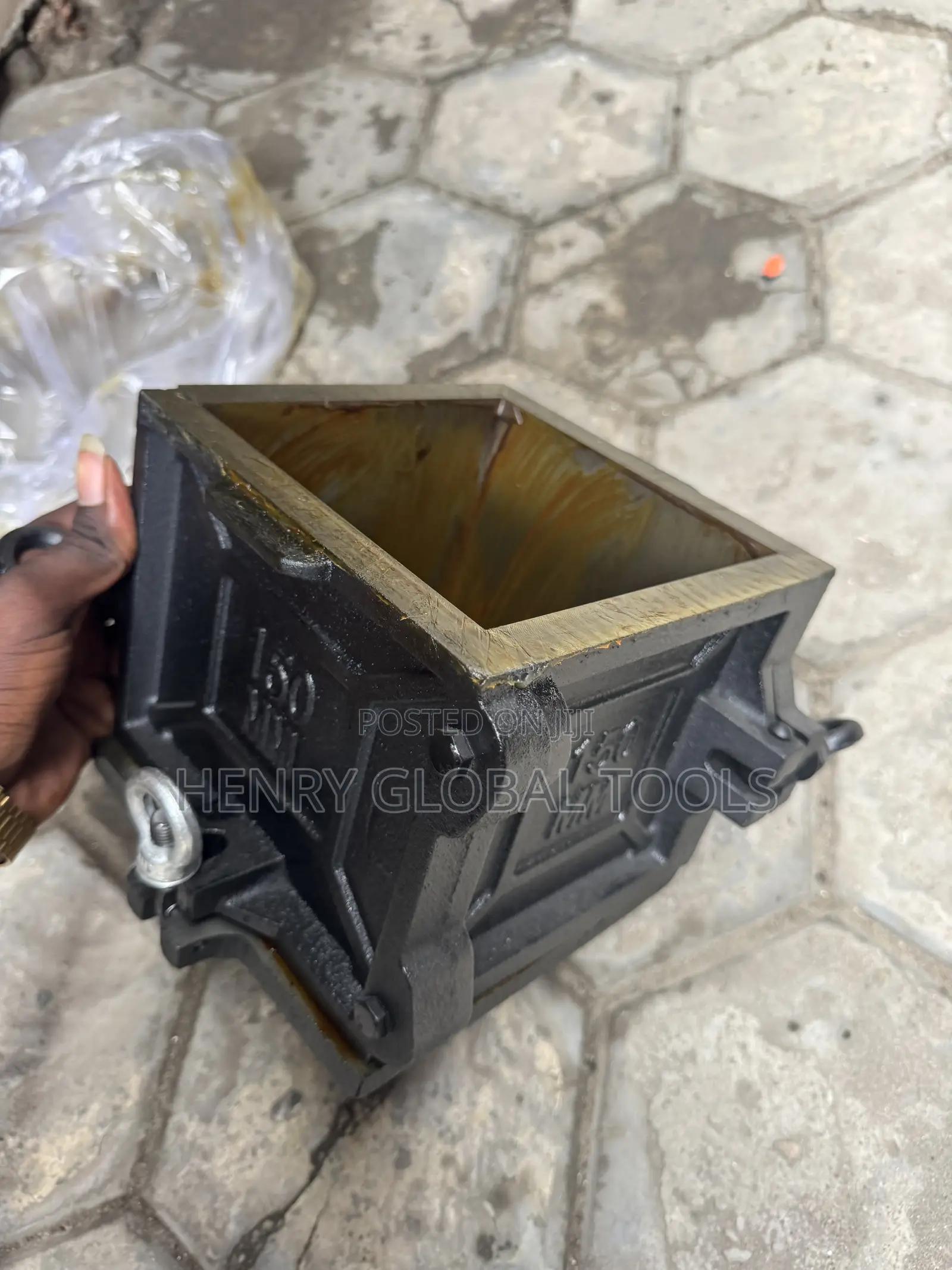 Heavy Duty Concrete Cube Mould – 150mm