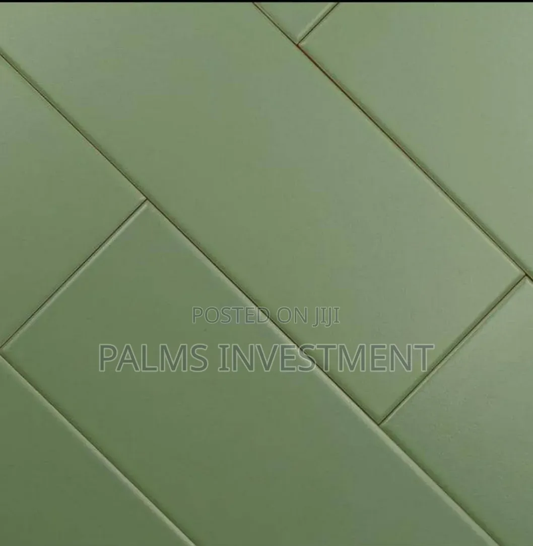 10x30 Spanish Wall