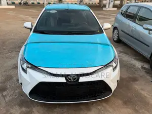 Toyota Corolla 2022 White