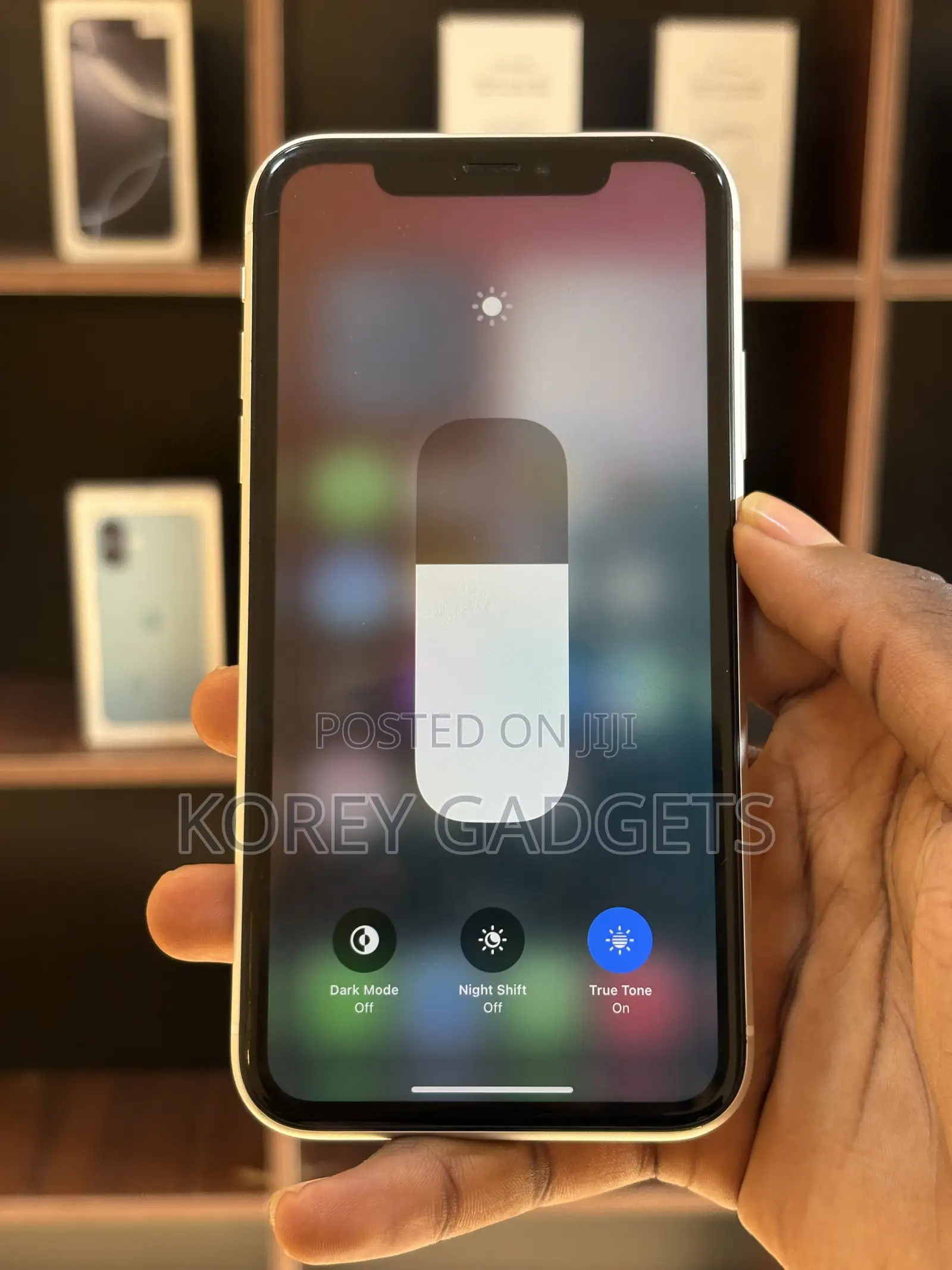 Apple iPhone XR 64 GB White