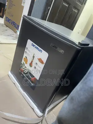 Skyrun 50L Personal Mini Fridge for Home