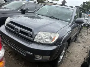 Toyota 4-Runner Limited V8 4x4 2005 Gray