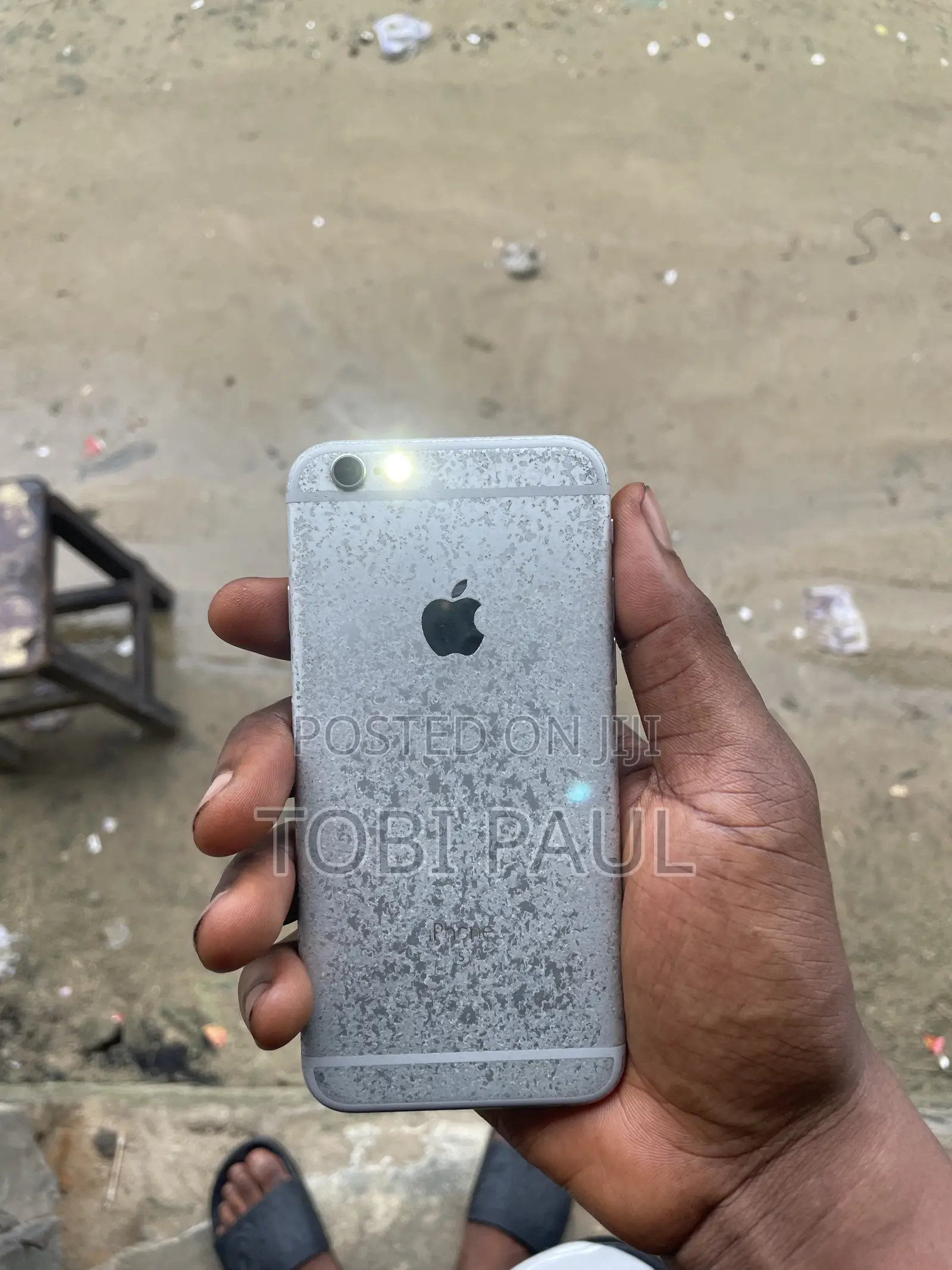Apple iPhone 6s 64 GB Gray