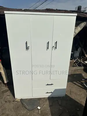 4ft X 6ft Tall Off White Wardrobe (Hdf)