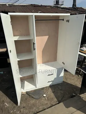 4ft X 6ft Tall Off White Wardrobe (Hdf)