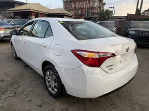 Toyota Corolla LE Eco Plus 4dr Sedan (1.8L 4cyl CVT) 2015 White