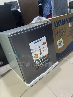 Skyrun BCD-50HW 50L Compact Refreshment Fridge