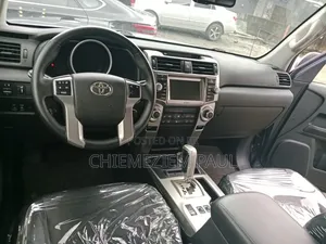 Toyota 4-Runner Limited 4X4 2013 Blue
