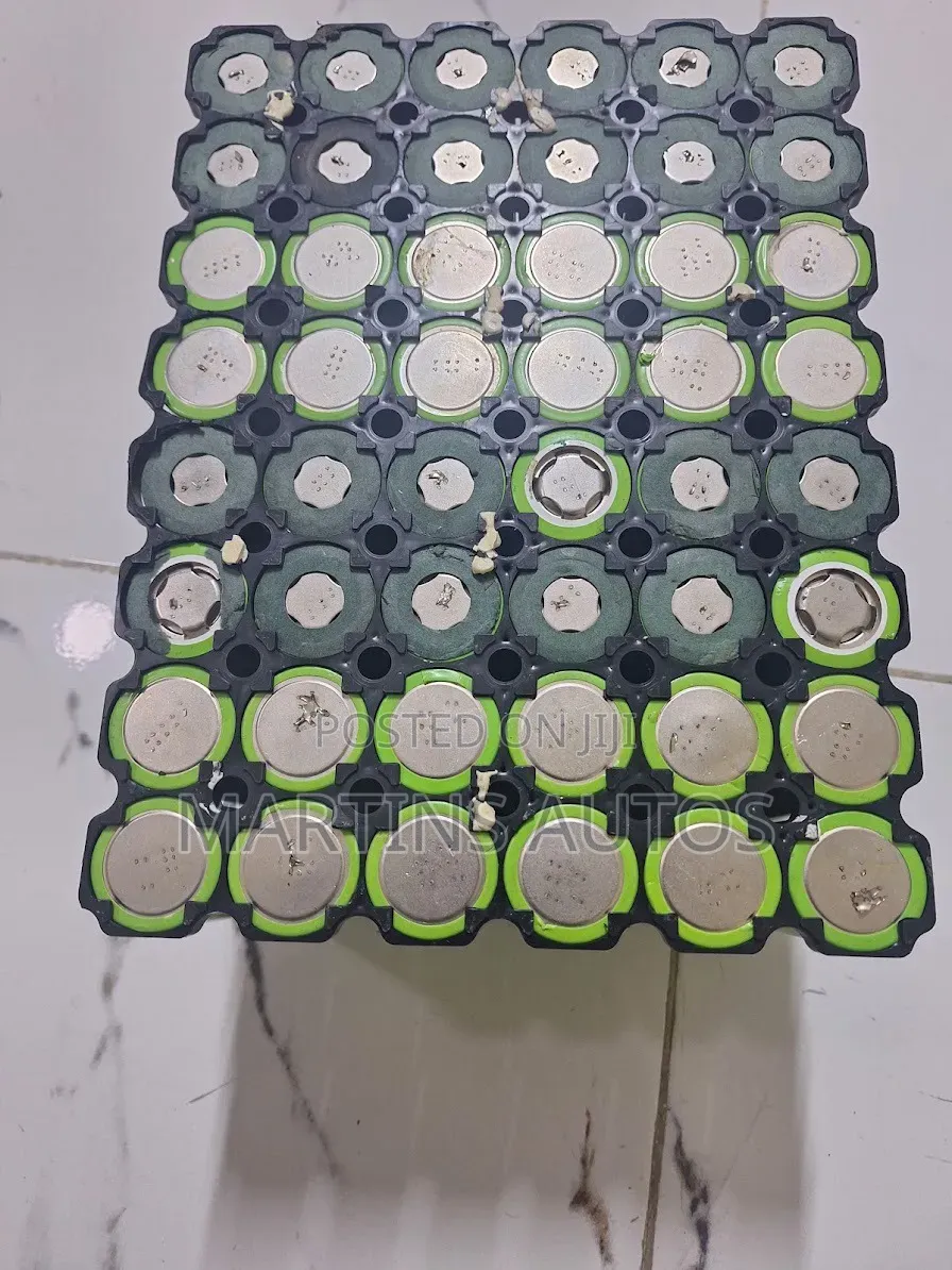 Cele Battery