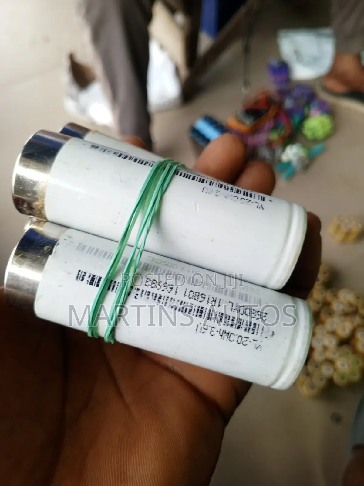 Cele Battery