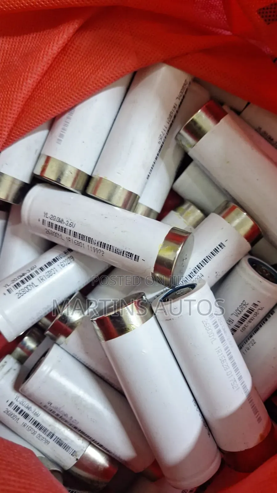 Cele Battery