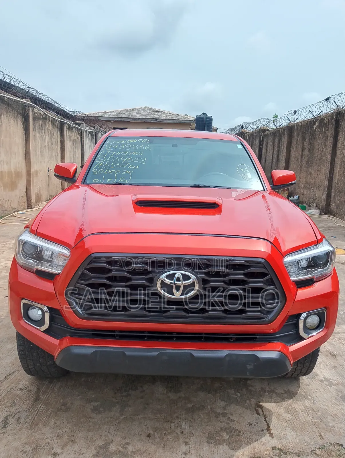 Toyota 4-Runner 2017 Orange