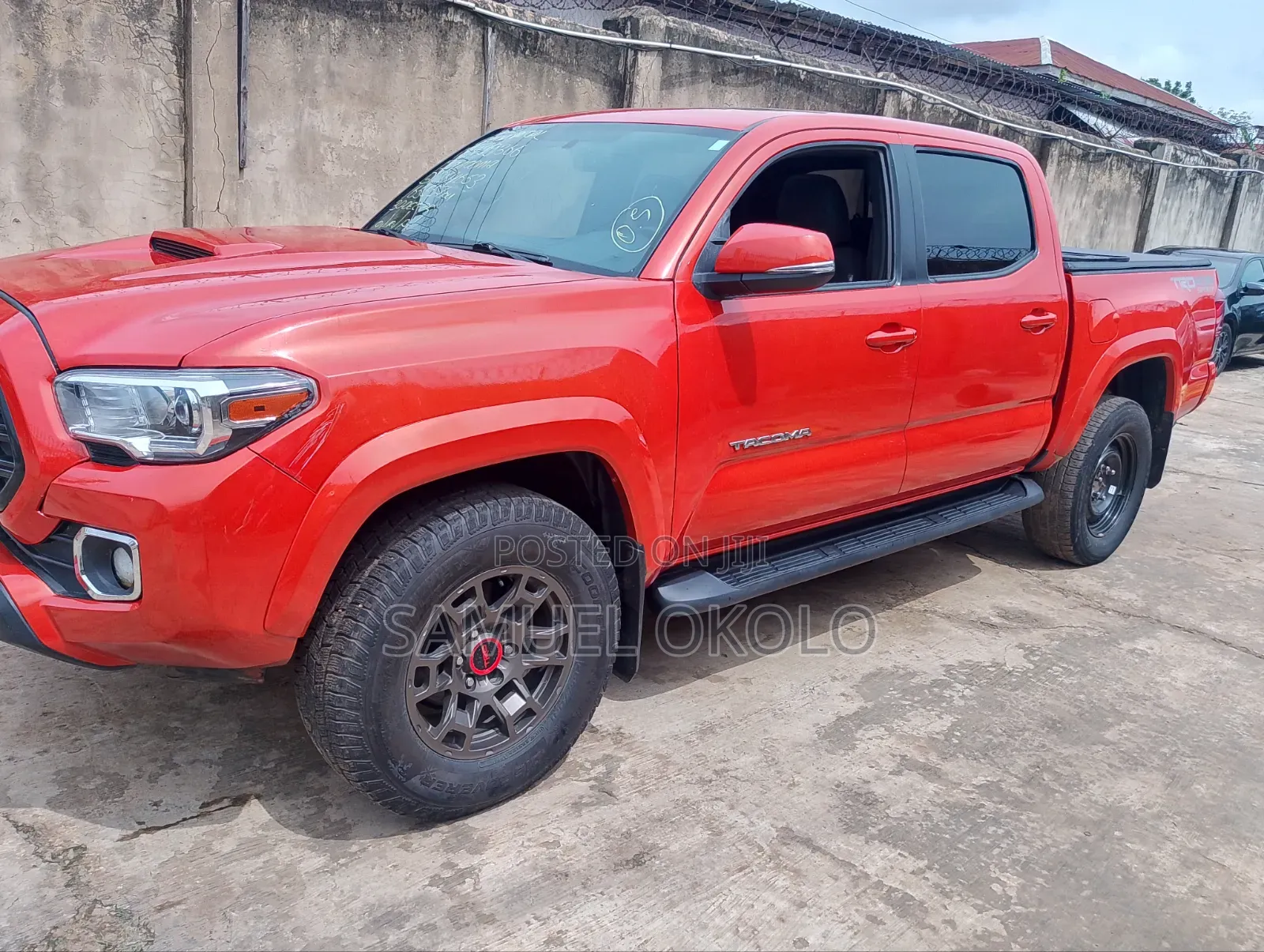 Toyota 4-Runner 2017 Orange