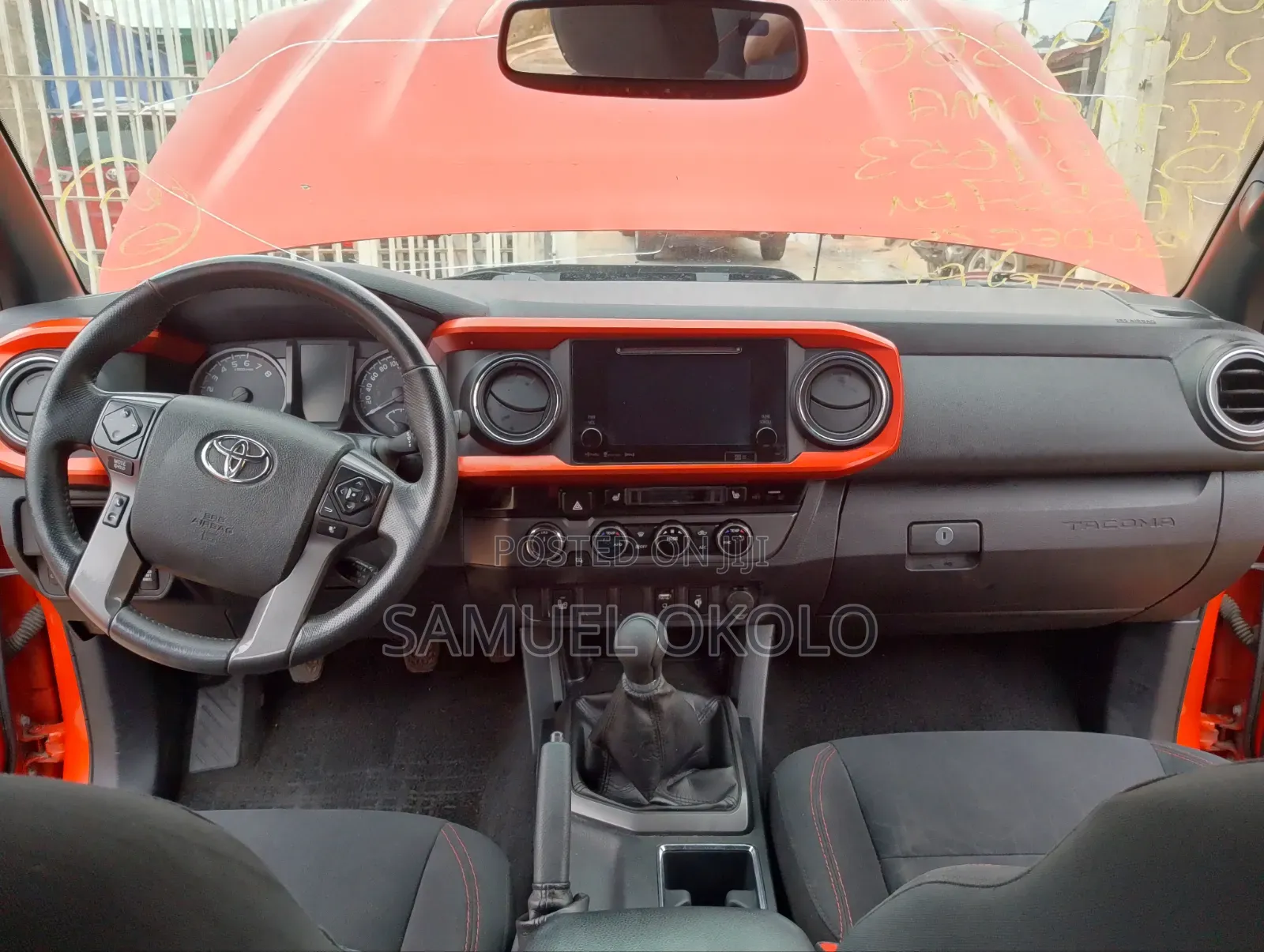 Toyota 4-Runner 2017 Orange