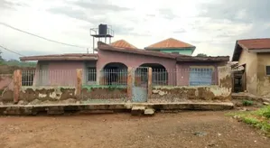 3bdrm Bungalow in Ibadan Polytechnic/University for sale