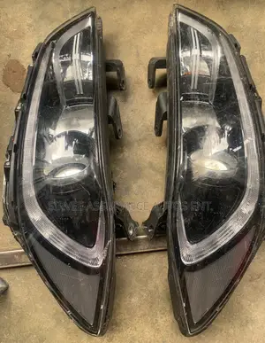Headlight Set for Hyundai Elentra 2017 LED