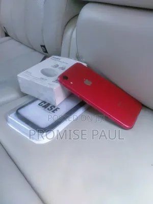 Apple iPhone XR 64 GB Red