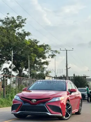 Toyota Camry XSE (2.5L 4cyl 8A) 2019 Red