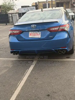 Toyota Camry XSE V6 FWD (3.5L 6cyl 8AM) 2018 Blue