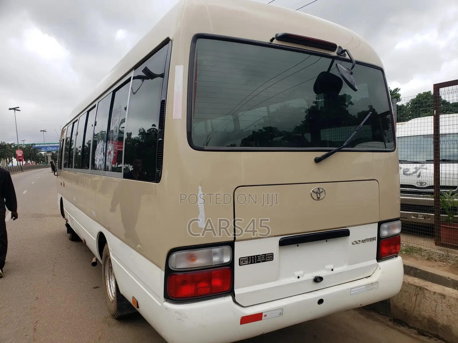 Toyota Coaster 2007 Beige