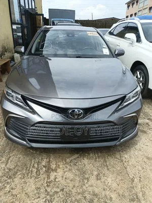 Toyota Camry LE 2021 Gray