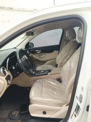 Mercedes-Benz GLC-Class 2019 White