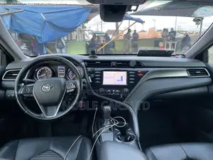 Toyota Camry SE (2.5L 4cyl 8A) 2019 Black