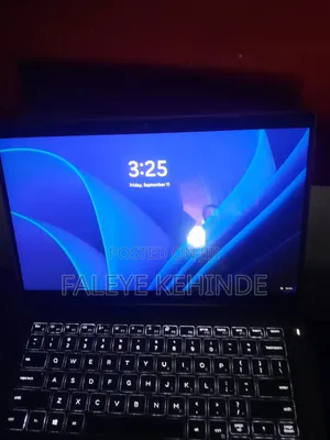 Laptop Dell Latitude 5300 2-in-1 8GB Intel Core i5 SSD 256GB