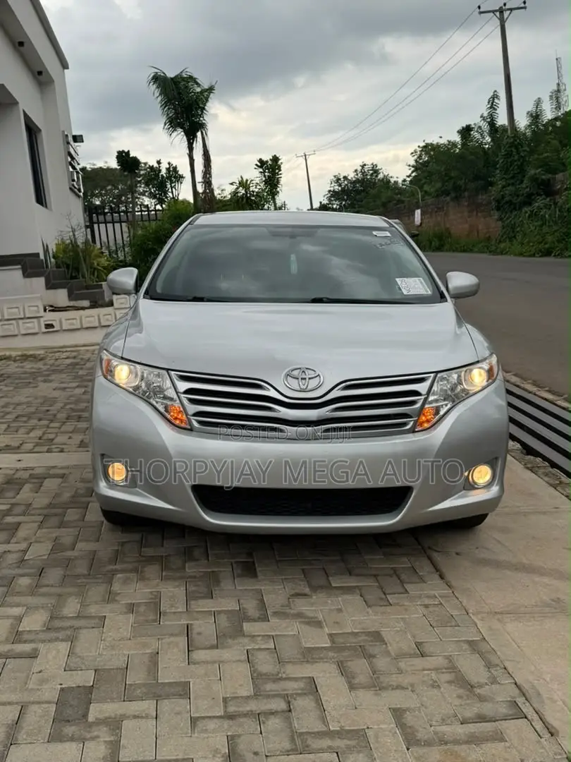 Toyota Venza V6 AWD 2010 Silver